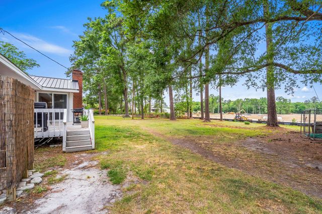 1704 Sherwood Dr., Conway, SC 29526