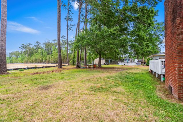 1704 Sherwood Dr., Conway, SC 29526