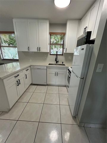 16940 SW 94th Ave 0, Palmetto Bay, FL 33157