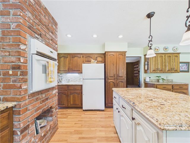 14214 Highway 62, Rogers, AR 72756