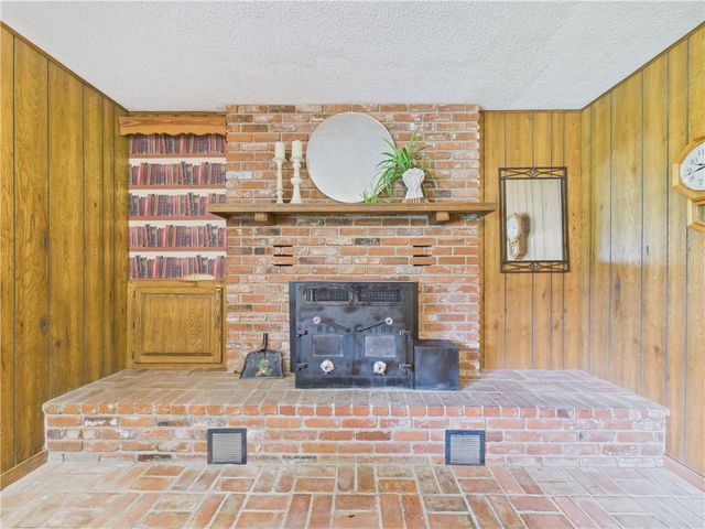 14214 Highway 62, Rogers, AR 72756