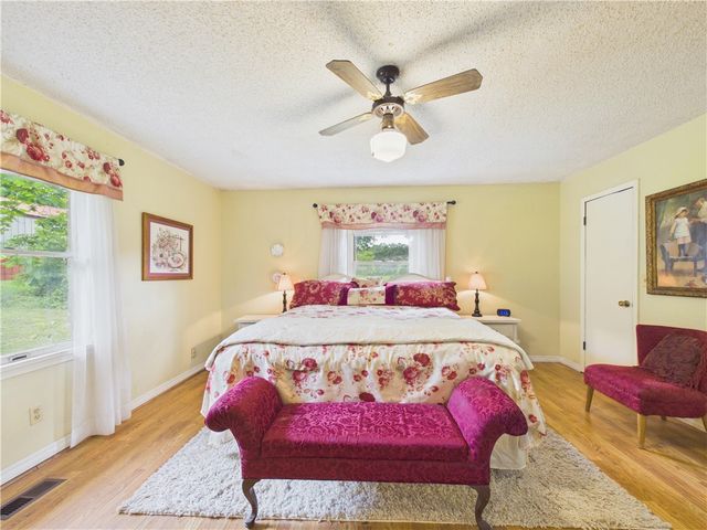 14214 Highway 62, Rogers, AR 72756
