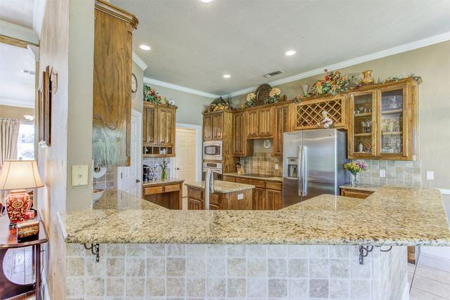 9313 Dosier Cove W, Fort Worth, TX 76179