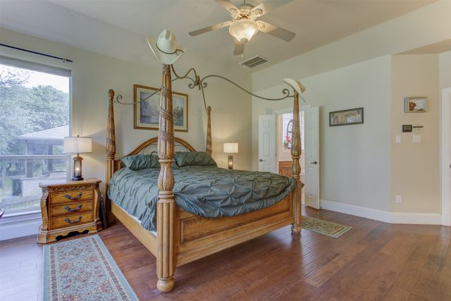 9313 Dosier Cove W, Fort Worth, TX 76179