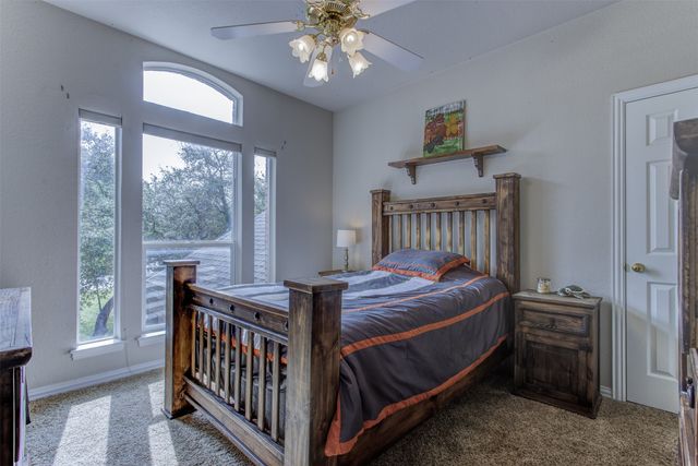 9313 Dosier Cove W, Fort Worth, TX 76179