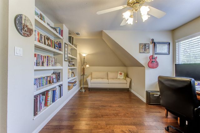 9313 Dosier Cove W, Fort Worth, TX 76179