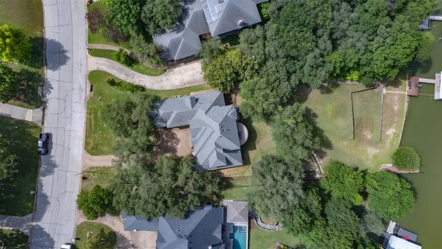 9313 Dosier Cove W, Fort Worth, TX 76179