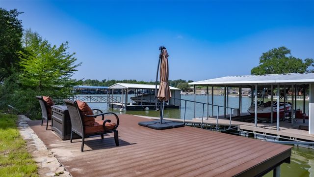 9313 Dosier Cove W, Fort Worth, TX 76179
