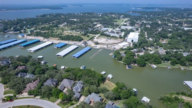 9313 Dosier Cove W, Fort Worth, TX 76179