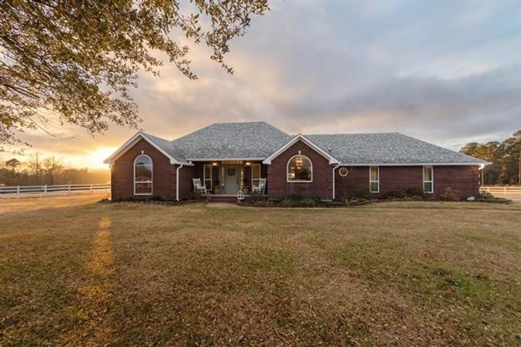 10100 FM 1650, Gilmer, TX 75645