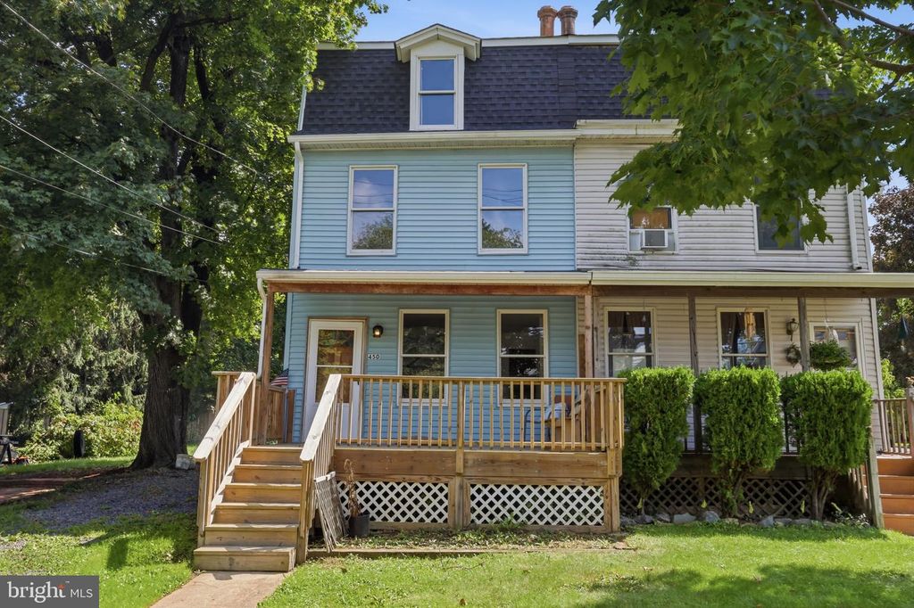 450 NEW YORK AVE, COLUMBUS, NJ 08022 — exterior