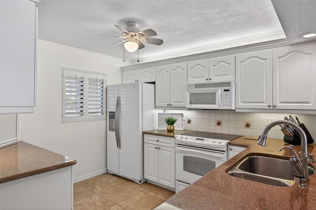 865 S GULFVIEW BOULEVARD 207, Clearwater Beach, FL 33767