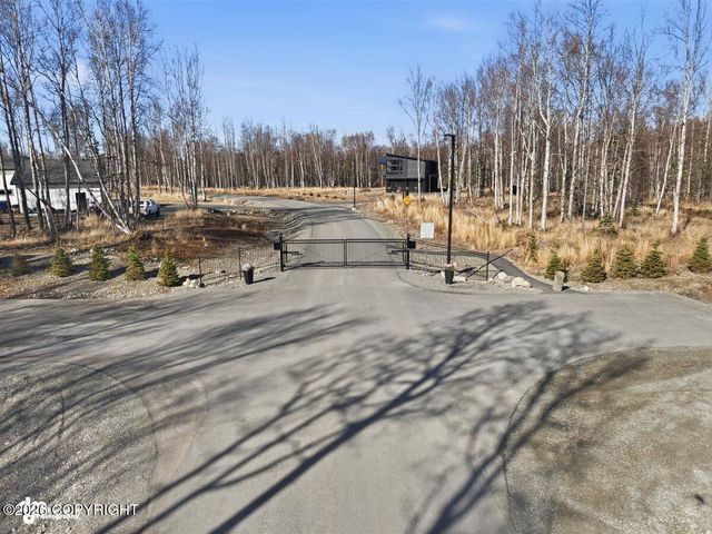 7680 E Prop Court, Palmer, AK 99645