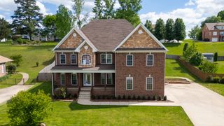 4050 Oak Pointe Dr, Pleasant View, TN 37146