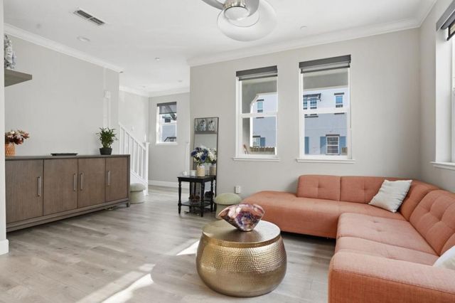 2733 Sorano Court Unit 7, San Jose, CA 95111