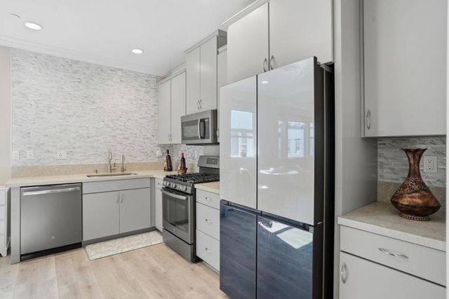 2733 Sorano Court Unit 7, San Jose, CA 95111