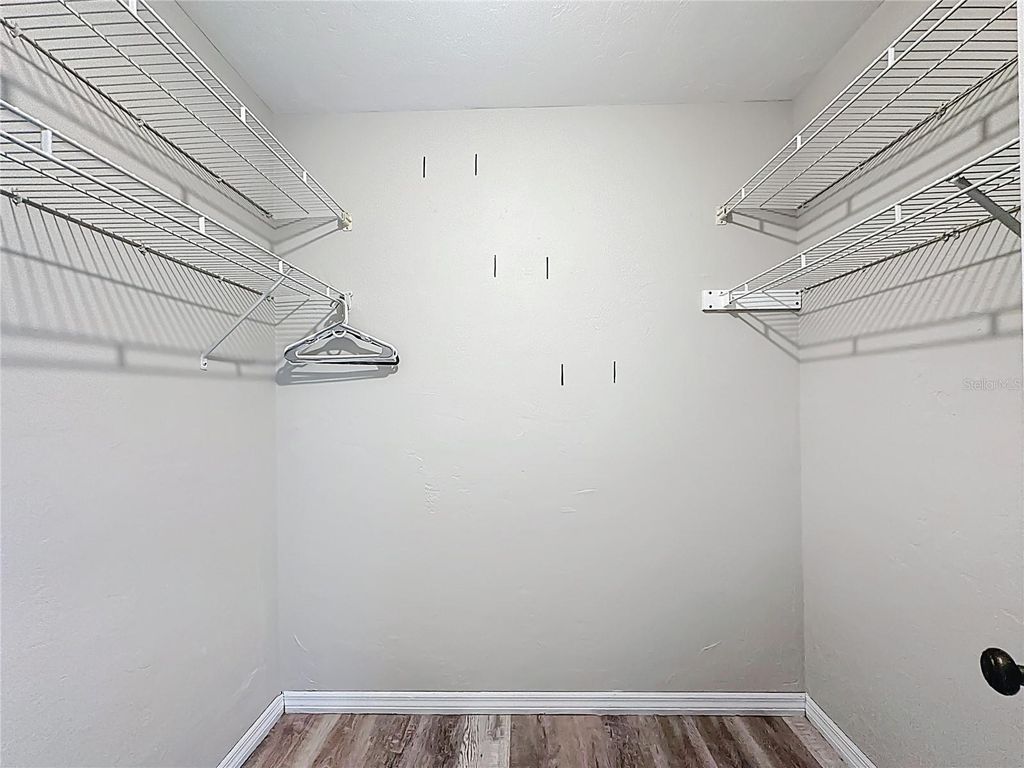 Image 14 of property listing at 4019 NW 17TH TERRACE, Gainesville, FL 32605