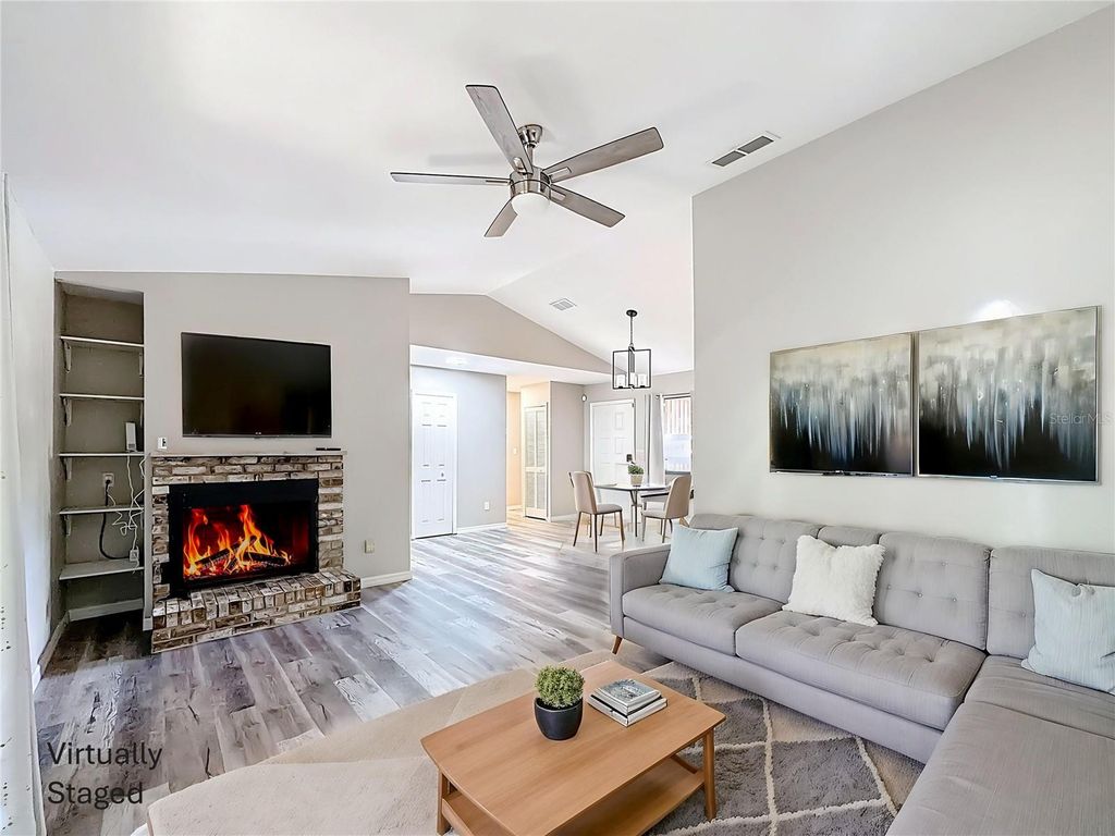 Image 3 of property listing at 4019 NW 17TH TERRACE, Gainesville, FL 32605