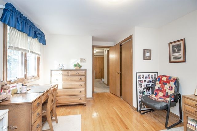 8501 Pin Oak Drive, Parma, OH 44130