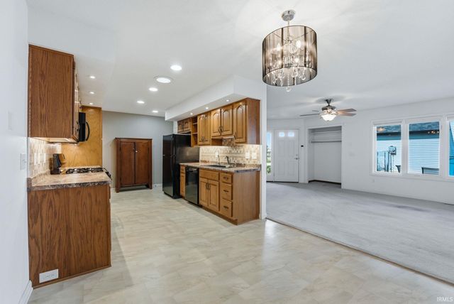 11612 Yellowstone Trail, Harlan, IN 46743