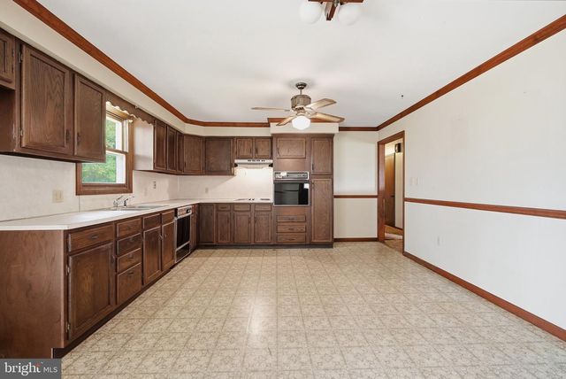 610 PENN GREEN RD, Landenberg, PA 19350
