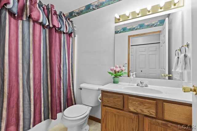 901 Carriage Drive, Tecumseh, MI 49286