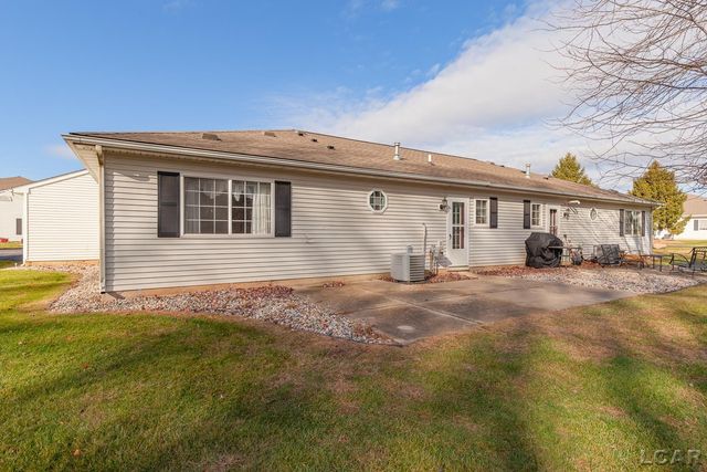 901 Carriage Drive, Tecumseh, MI 49286