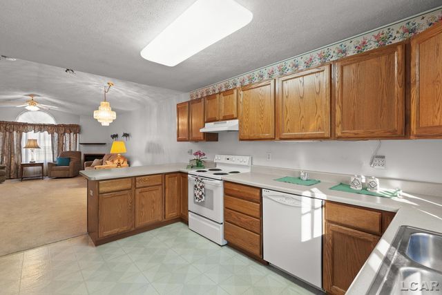 901 Carriage Drive, Tecumseh, MI 49286