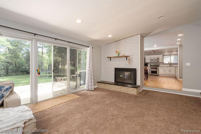 32484 Chesterbrook Street, Farmington Hills, MI 48334