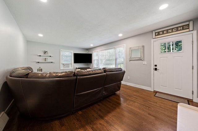 770 South River St, Marshfield, MA 02050