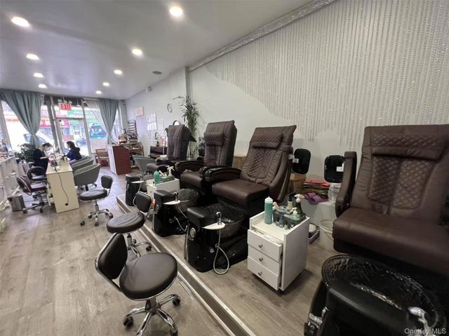 44-07 Kissena Blvd, Flushing, NY 11355