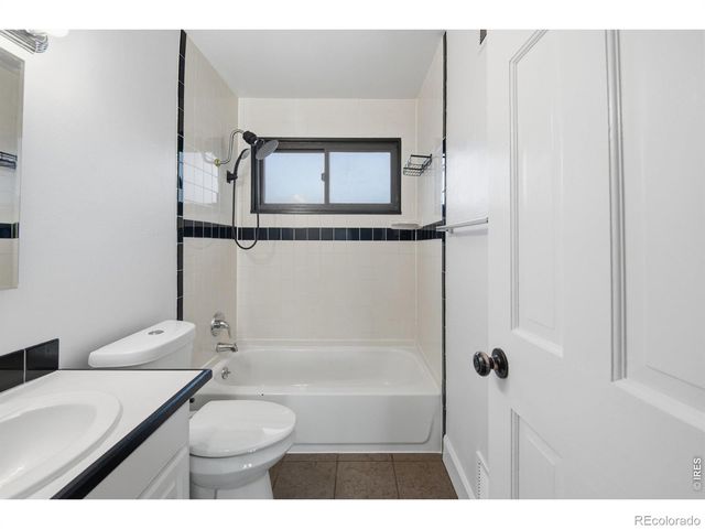 1518 Kimbark Street, Longmont, CO 80501