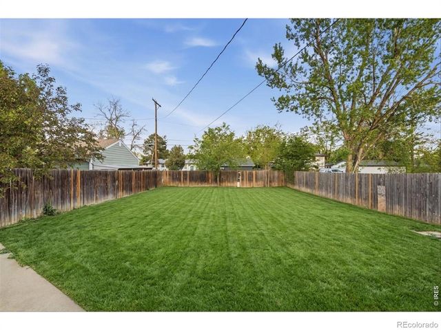 1518 Kimbark Street, Longmont, CO 80501