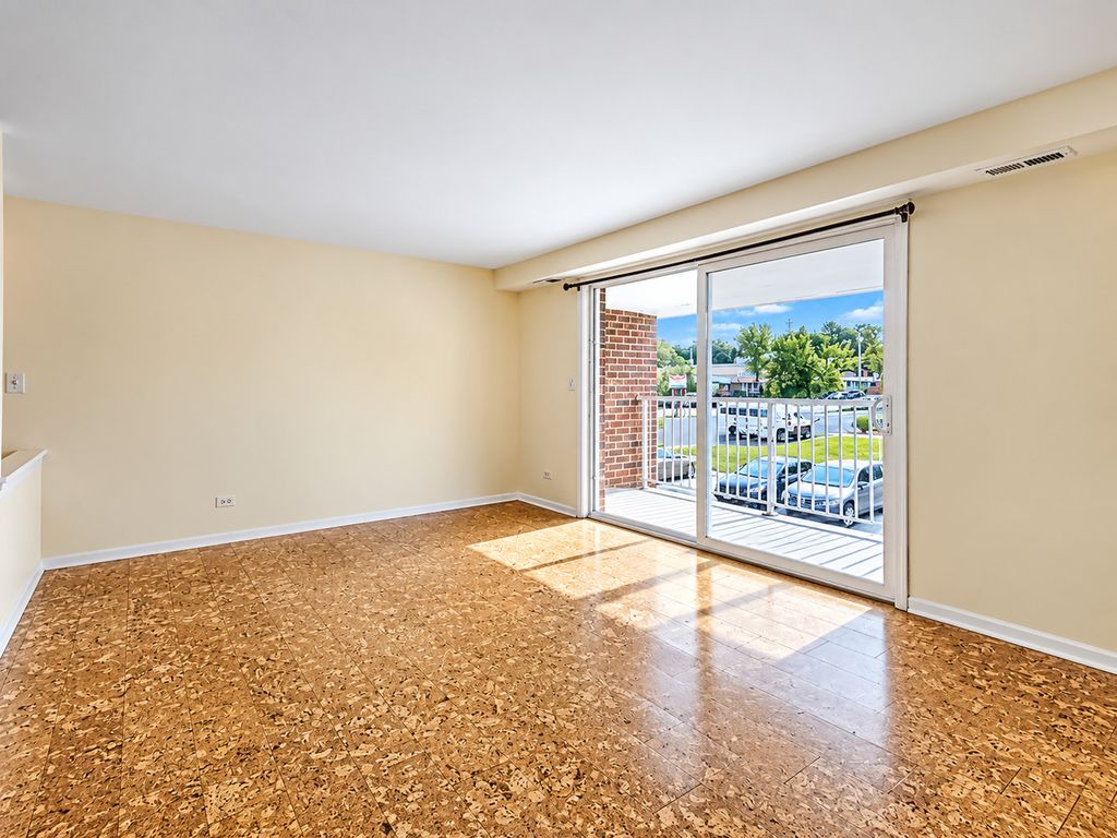1106 Westover Lane 2B, Schaumburg, IL 60193 — photo 2