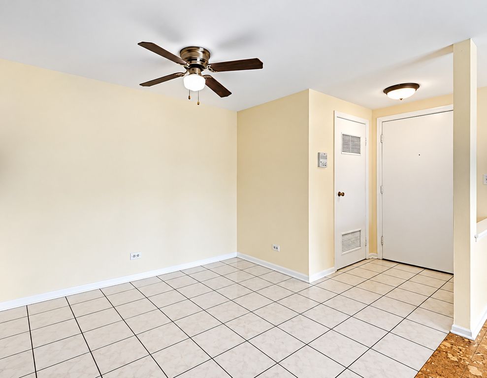 1106 Westover Lane 2B, Schaumburg, IL 60193 — photo 4