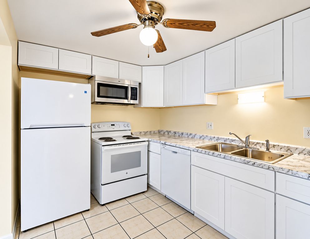 1106 Westover Lane 2B, Schaumburg, IL 60193 — photo 5