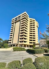 100 Tower Drive 403, Daphne, AL 36526