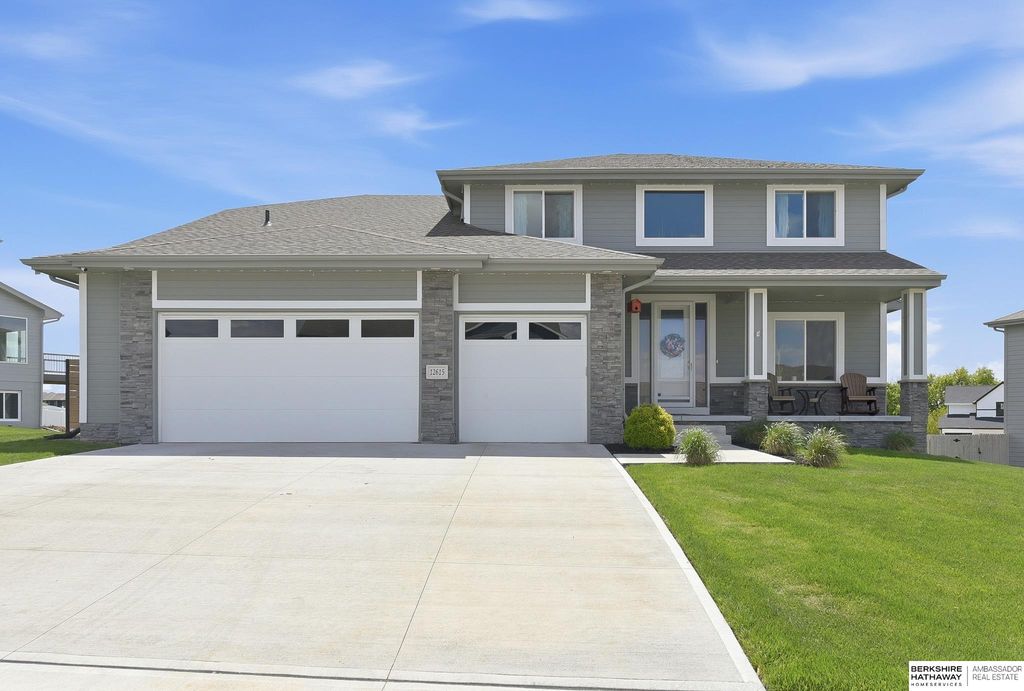 12615 Schirra Street, Omaha, NE 68138