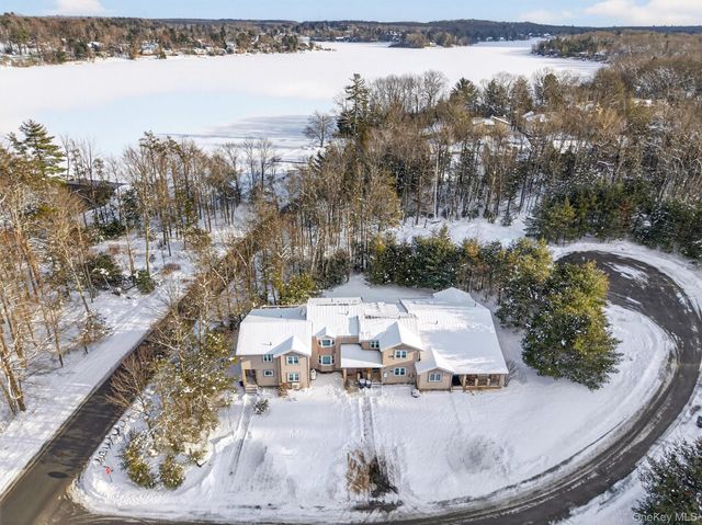 11 Deerfield Court, Rock Hill, NY 12775