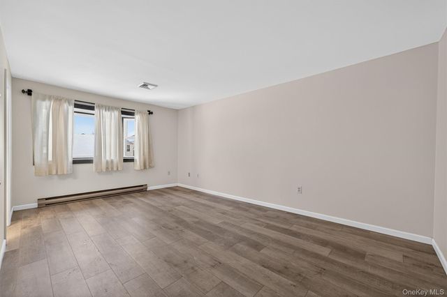 11 Deerfield Court, Rock Hill, NY 12775