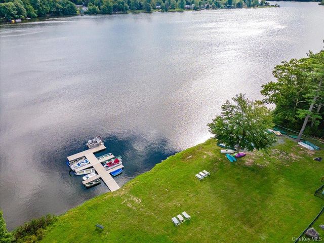 11 Deerfield Court, Rock Hill, NY 12775