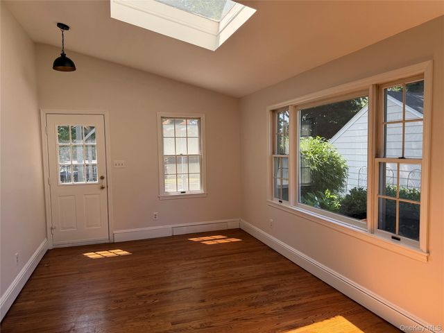 13 Walnut Street, Glen Head, NY 11545