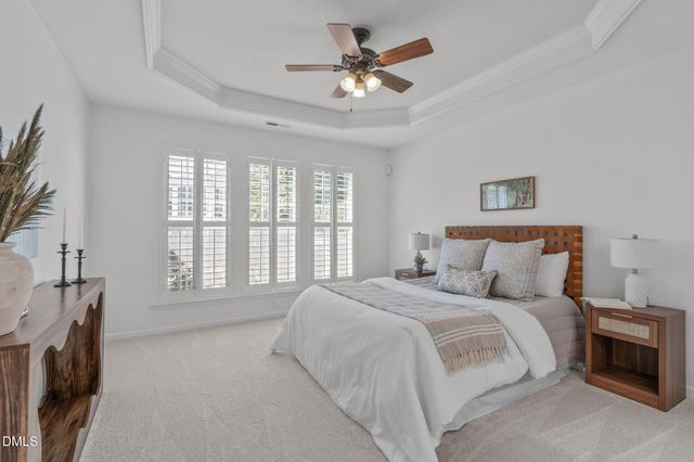 828 Gillinder Place, Cary, NC 27519