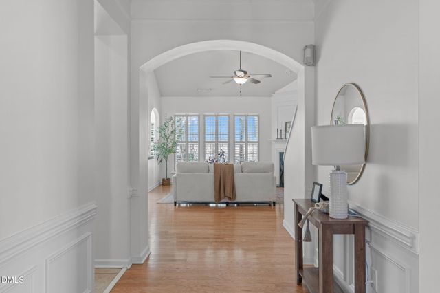 828 Gillinder Place, Cary, NC 27519