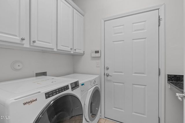 828 Gillinder Place, Cary, NC 27519