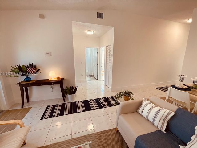 1106 SE 13th Ave, Homestead, FL 33035