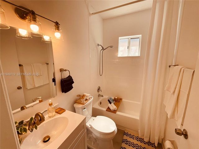 1106 SE 13th Ave, Homestead, FL 33035