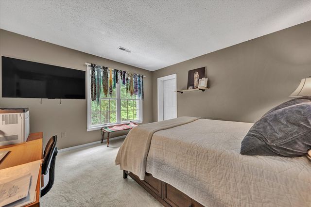 160 Indian Pointe DR, Hardy, VA 24101