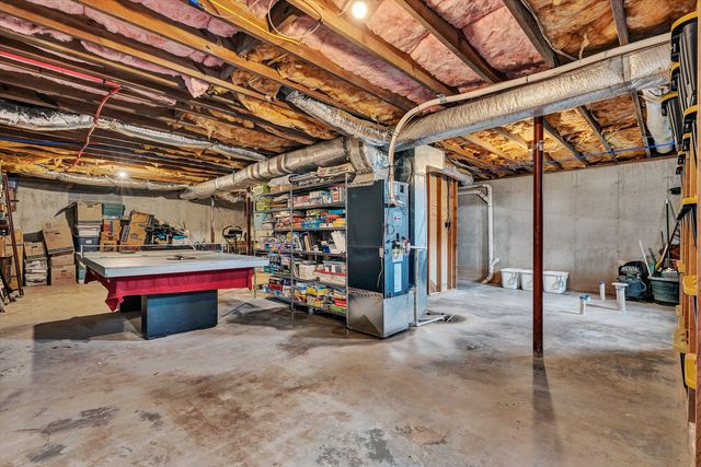 160 Indian Pointe DR, Hardy, VA 24101