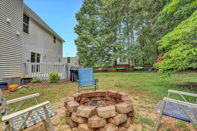 160 Indian Pointe DR, Hardy, VA 24101
